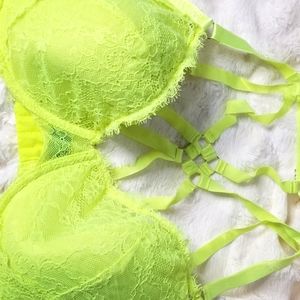 Joan Smalls Smart and Sexy Yellow Neon Lace Bra size 38DDD